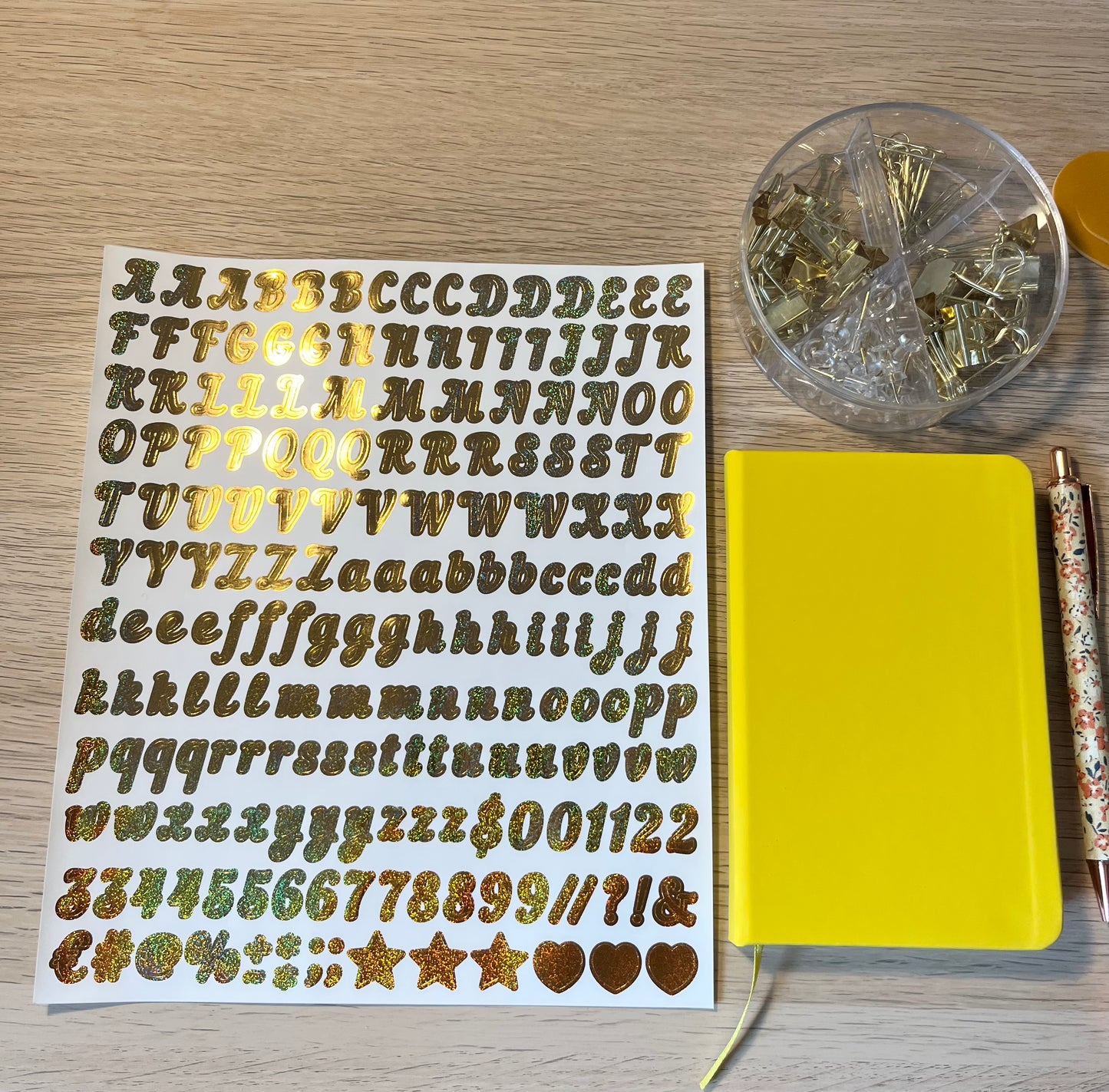 💛 Box Papeterie Jaune — Tout ce dont vous avez besoin pour organiser vos journées